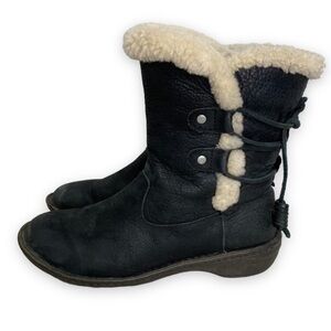 UGG -Akadia Boots - Black Newbuck Leather low Boot - Size 8 China
